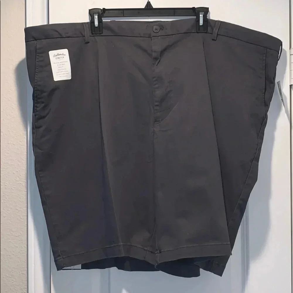 IZOD Saltwater Shorts Men’s Size 50 Waist Grey NWT
